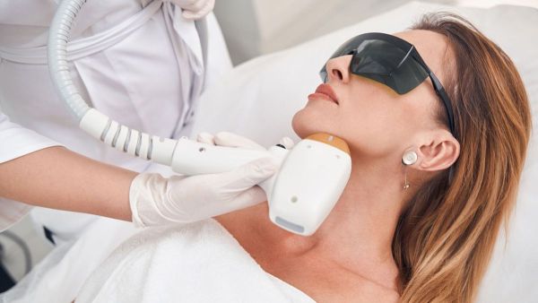 Découvrir l'épilation laser 100 % féminine à Saint-Priest